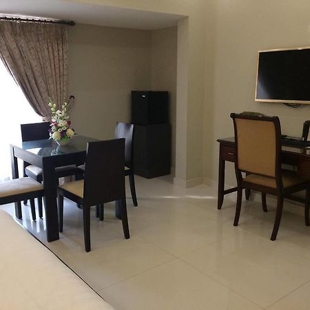 Orchards Cottage Hotel Карачи Экстерьер фото