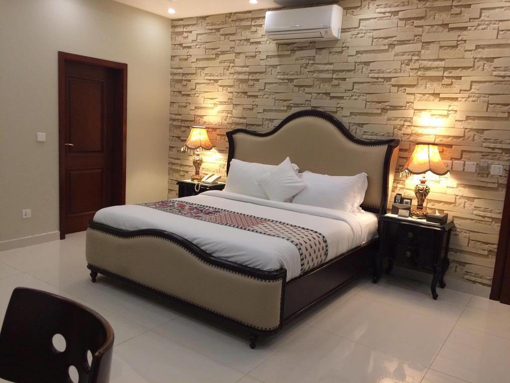 Orchards Cottage Hotel Карачи Экстерьер фото