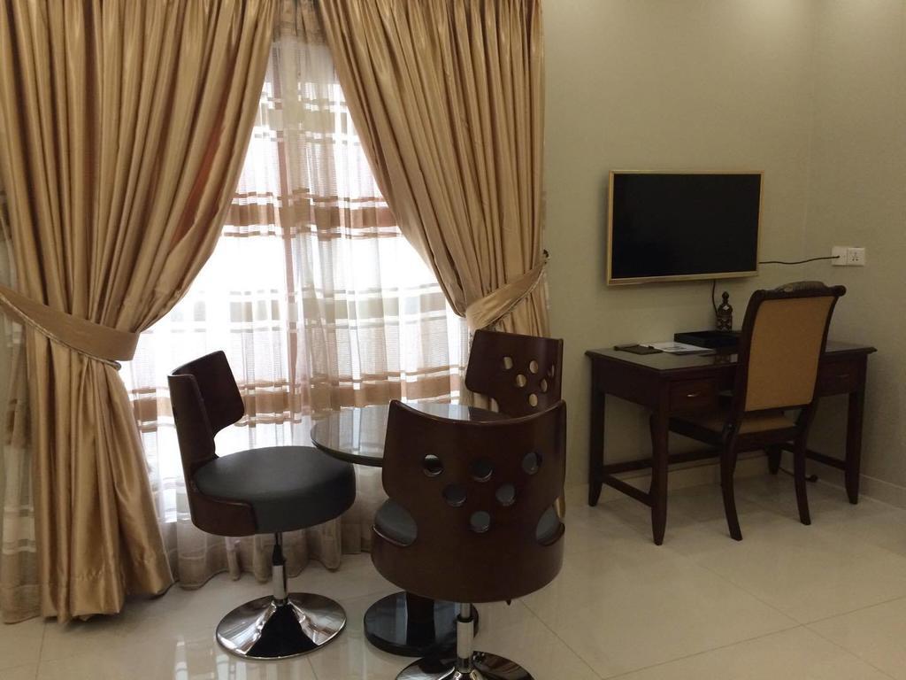 Orchards Cottage Hotel Карачи Экстерьер фото