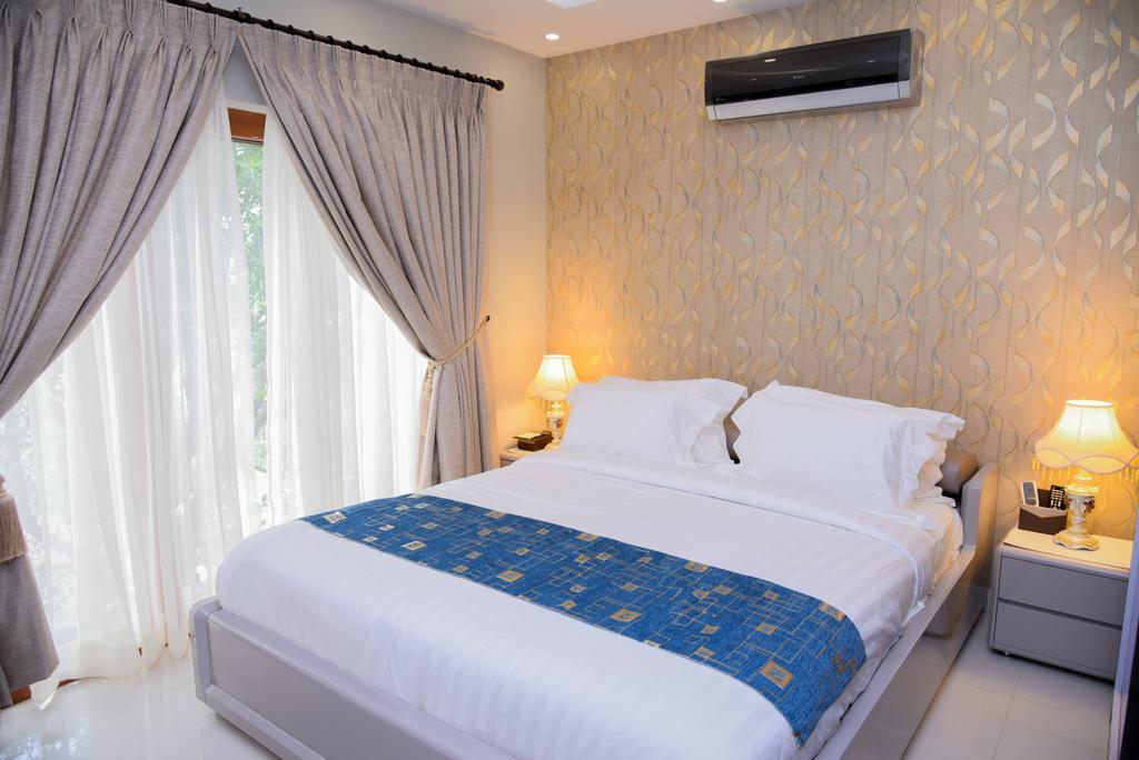 Orchards Cottage Hotel Карачи Экстерьер фото