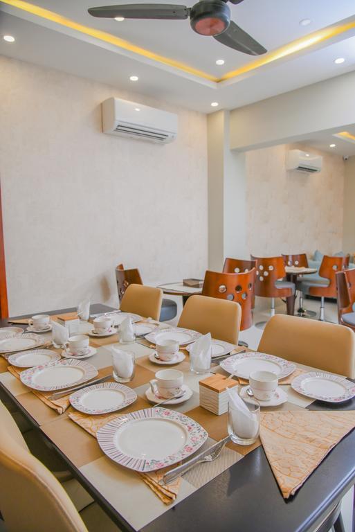 Orchards Cottage Hotel Карачи Экстерьер фото