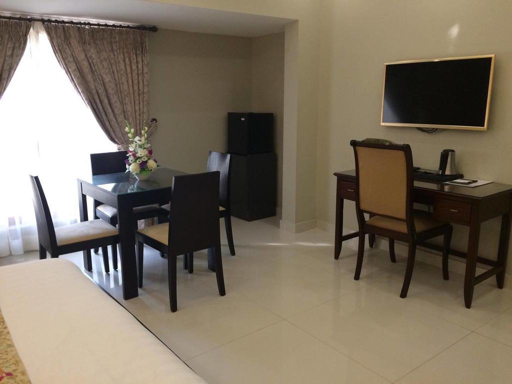 Orchards Cottage Hotel Карачи Экстерьер фото